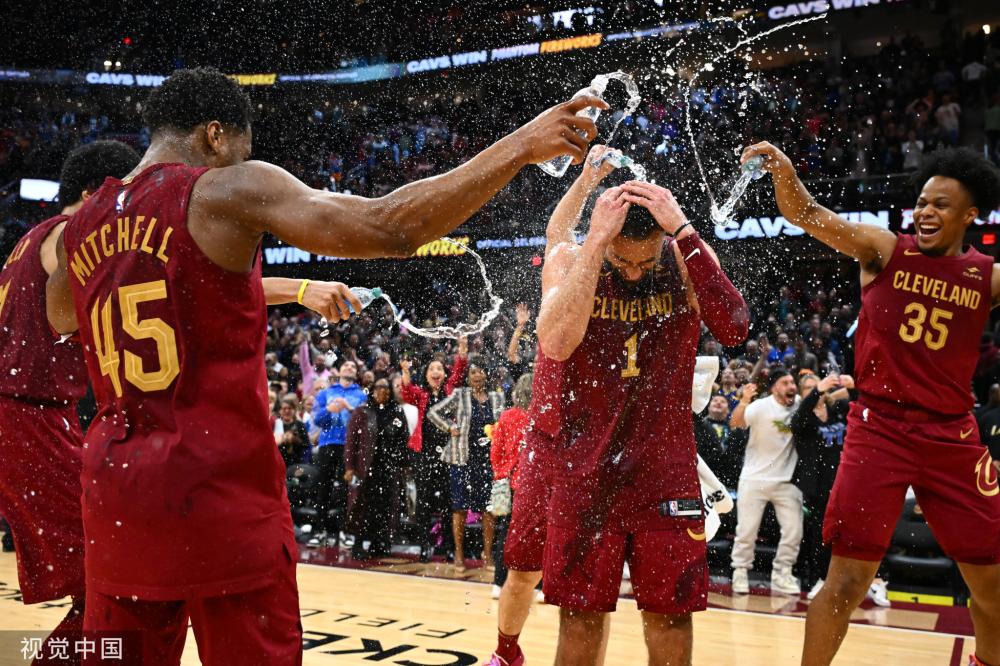 优秀的发球 优秀的发球