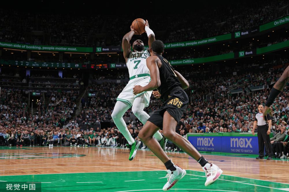 无球跑动与 无球跑动与